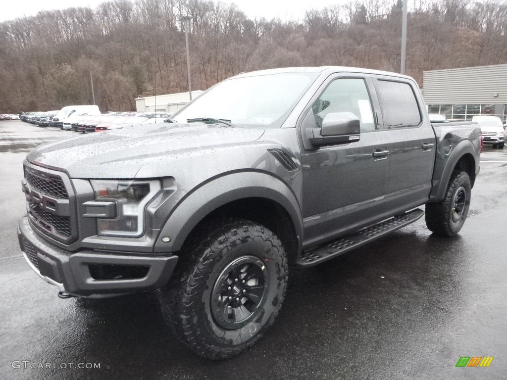 2018 F150 SVT Raptor SuperCrew 4x4 - Magnetic / Raptor Black photo #5