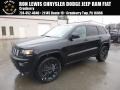 2018 Diamond Black Crystal Pearl Jeep Grand Cherokee Laredo 4x4  photo #1