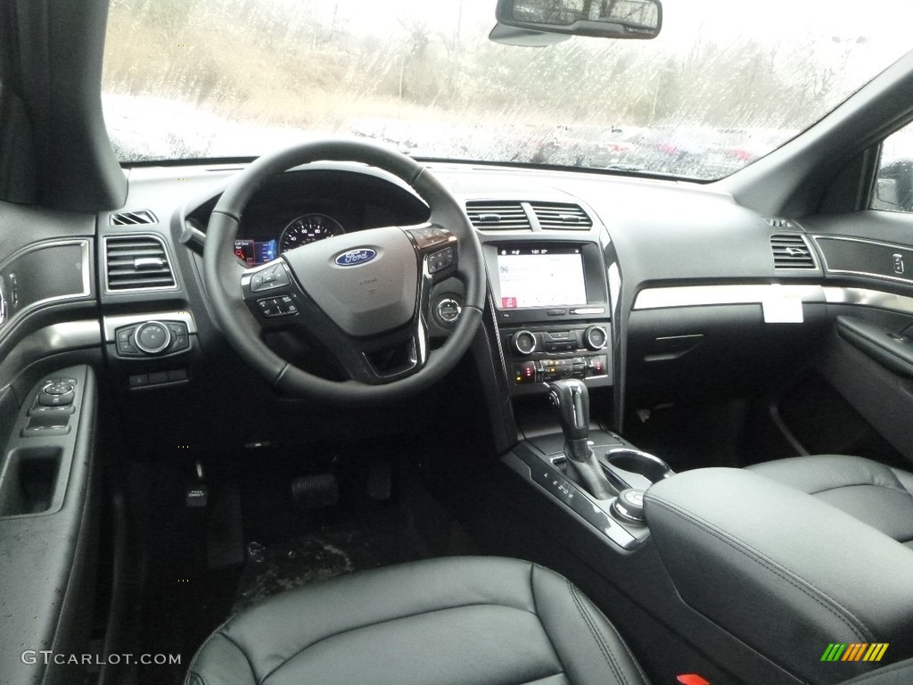 2018 Explorer XLT 4WD - Blue Metallic / Ebony Black photo #10