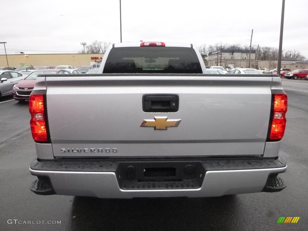 2018 Silverado 1500 Custom Double Cab - Silver Ice Metallic / Dark Ash/Jet Black photo #4