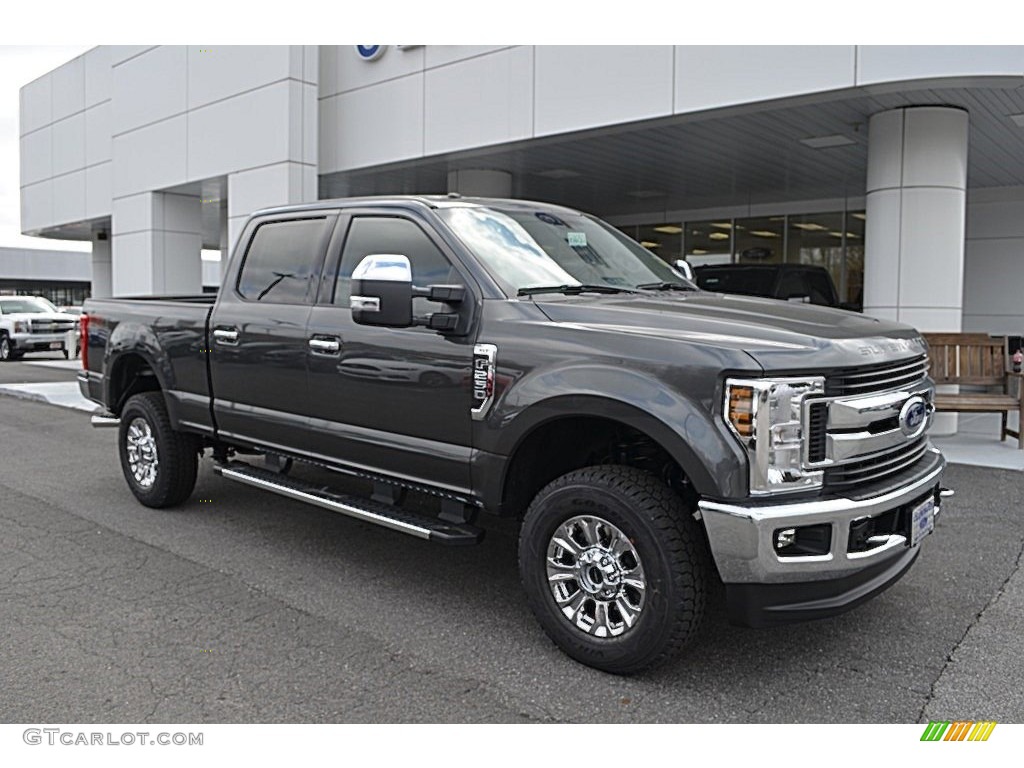 2018 F250 Super Duty XLT Crew Cab 4x4 - Magnetic / Earth Gray photo #1