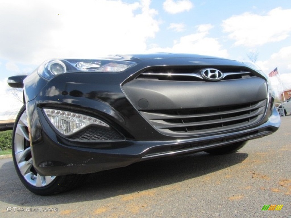 Black Noir Pearl Hyundai Genesis Coupe