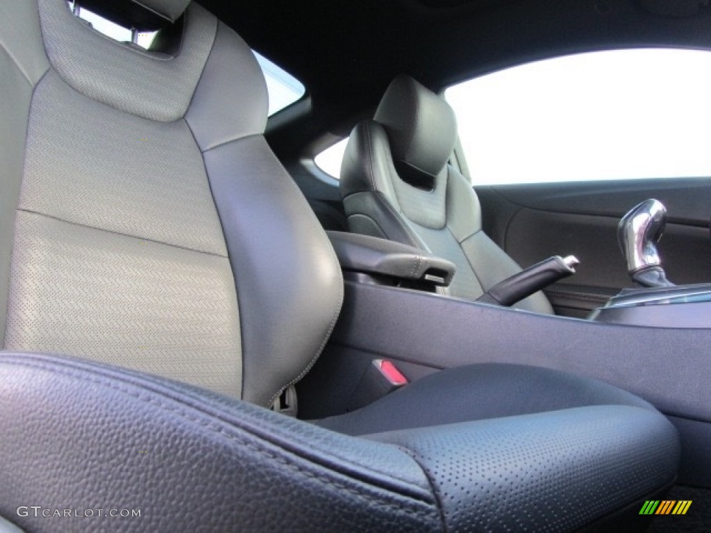 2013 Genesis Coupe 3.8 Track - Black Noir Pearl / Black Leather photo #23