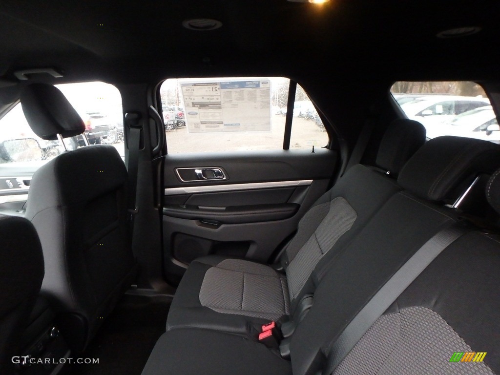 2018 Ford Explorer XLT 4WD Rear Seat Photo #125625603