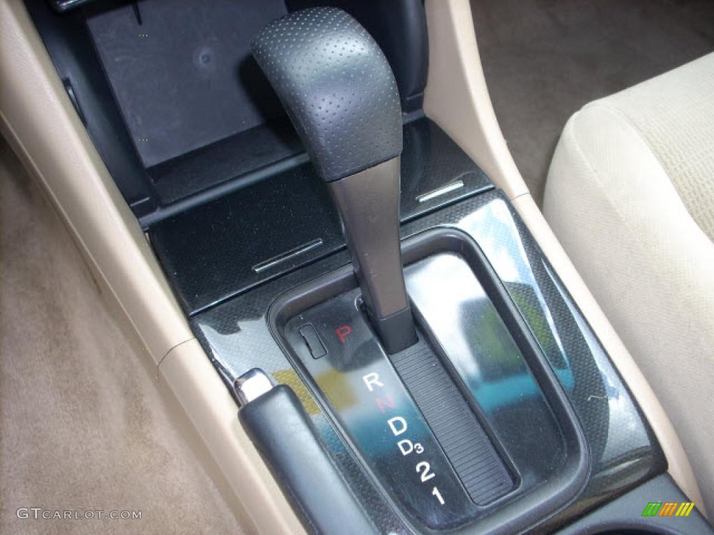 2006 Accord SE Sedan - Nighthawk Black Pearl / Ivory photo #12