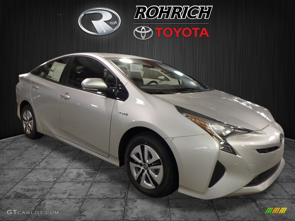 2018 Prius Two - Classic Silver Metallic / Black photo #1