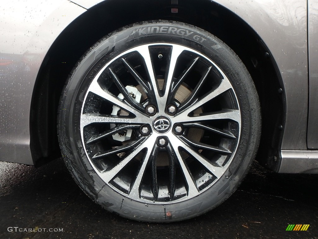 2018 Camry SE - Predawn Gray Mica / Black photo #5