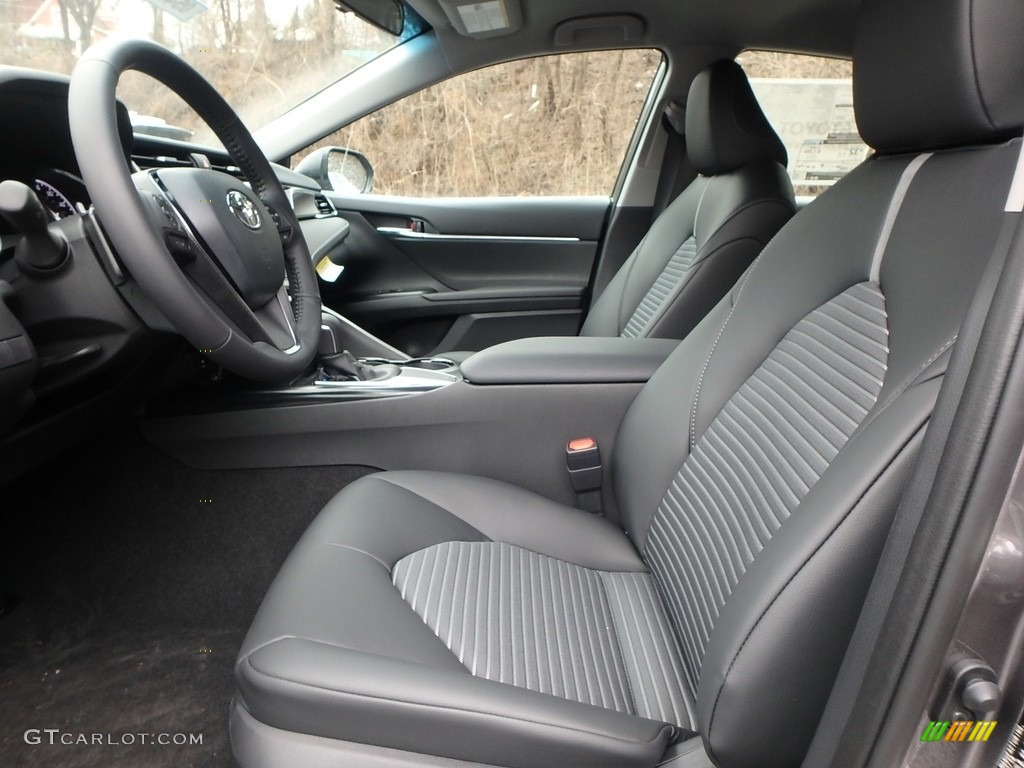 2018 Camry SE - Predawn Gray Mica / Black photo #6
