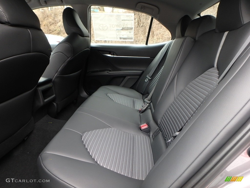 2018 Camry SE - Predawn Gray Mica / Black photo #7