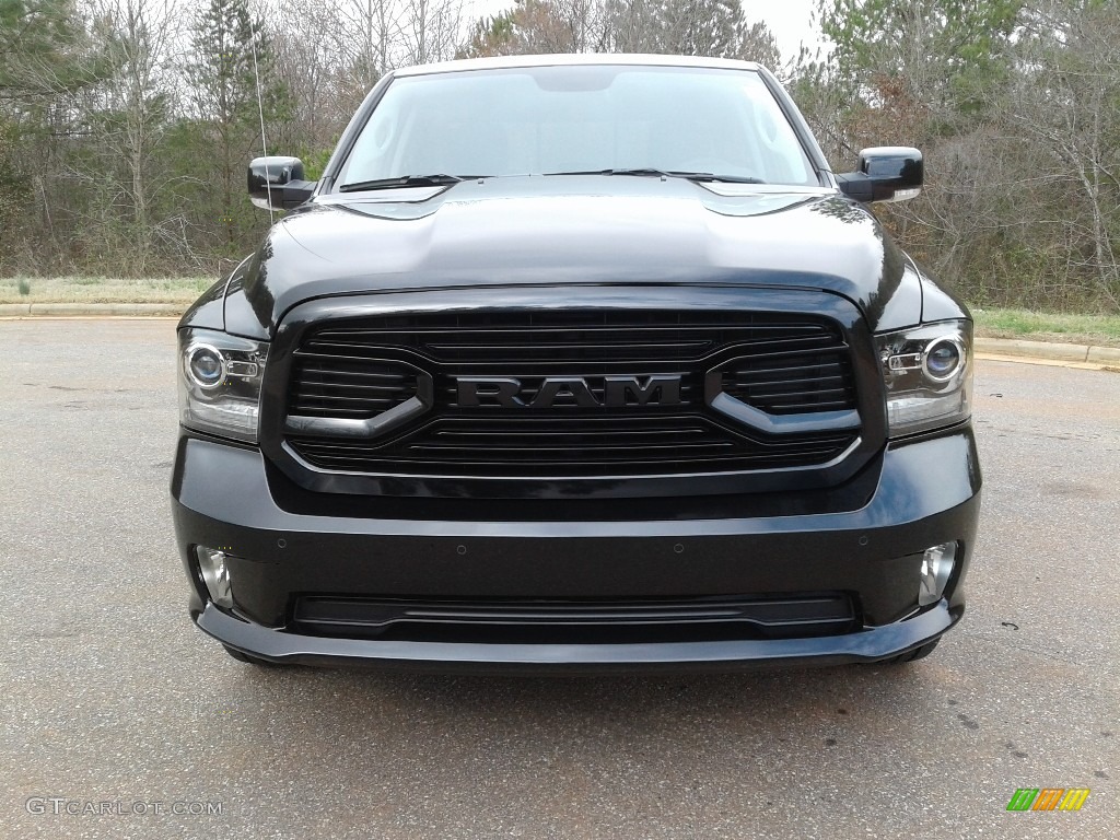 2018 1500 Sport Quad Cab 4x4 - Brilliant Black Crystal Pearl / Black photo #3