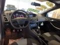 Oxford White - Focus ST Hatch Photo No. 8
