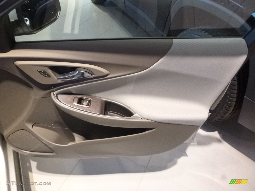 2018 Malibu LT - Silver Ice Metallic / Dark Atmosphere/Loft Brown photo #8