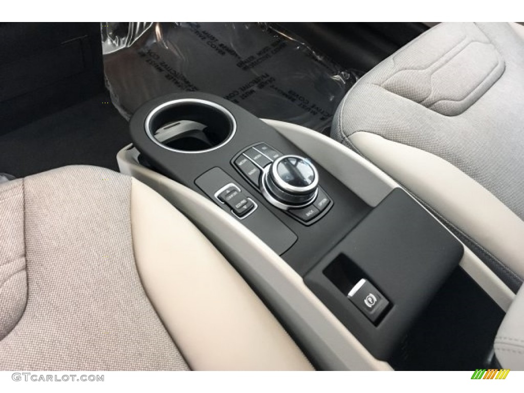 2018 BMW i3 with Range Extender Controls Photo #125650339