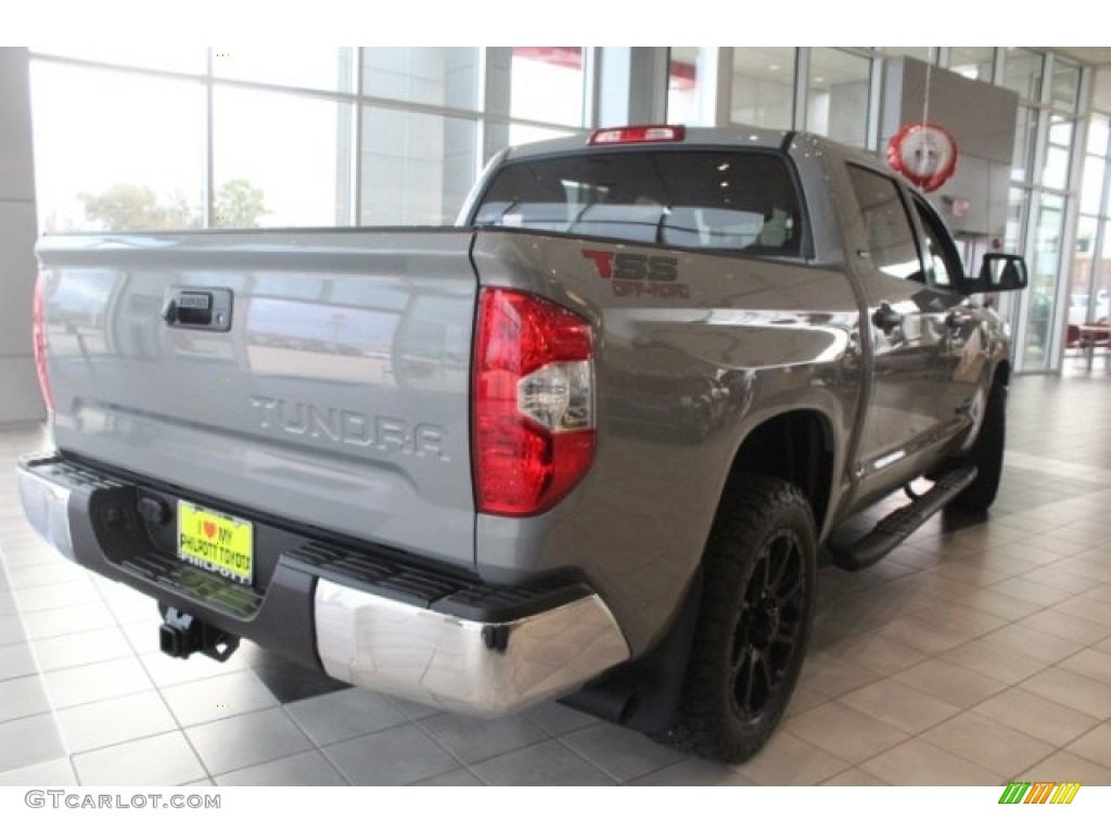 2018 Tundra SR5 CrewMax 4x4 - Cement / Black photo #8