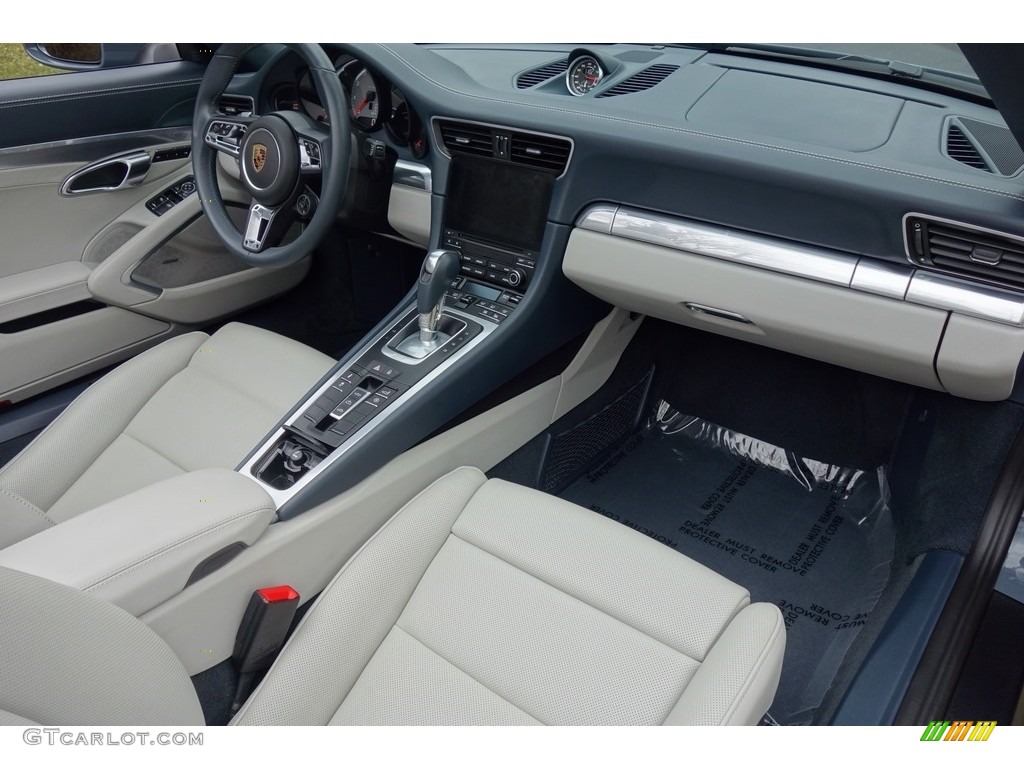 2017 Porsche 911 Carrera S Cabriolet Graphite Blue/Chalk Dashboard Photo #125655114