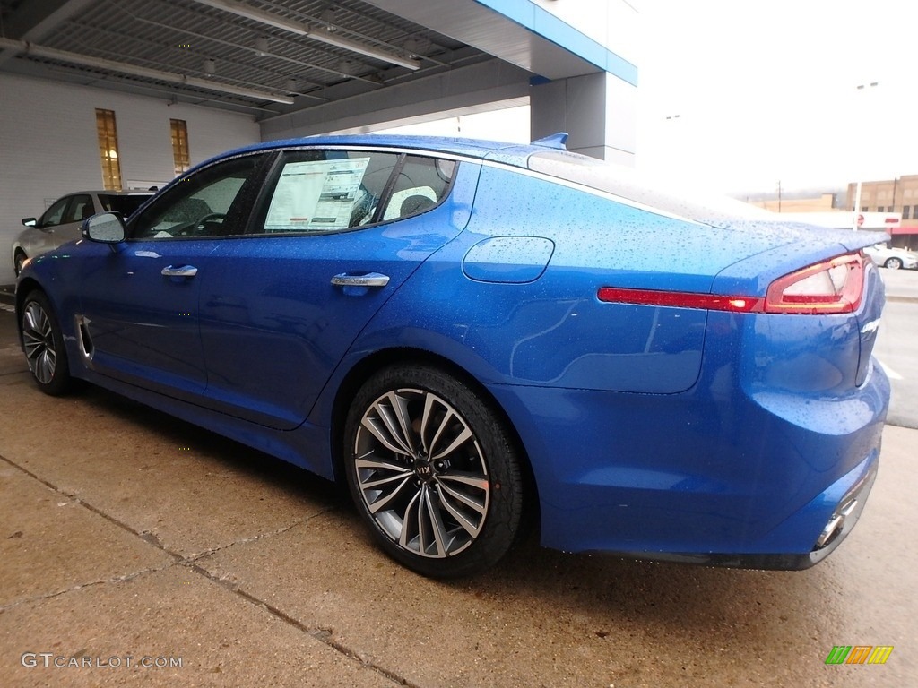 2018 Stinger Premium AWD - Micro Blue Pearl / Black photo #4