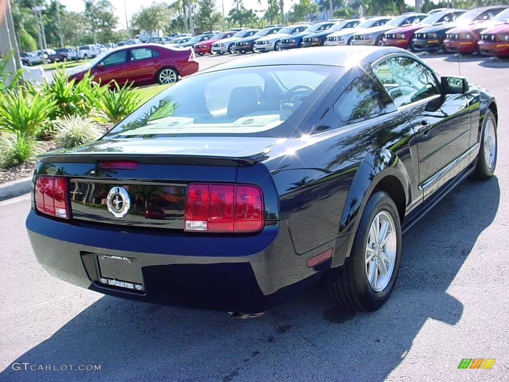 2008 Mustang V6 Deluxe Coupe - Black / Medium Parchment photo #3