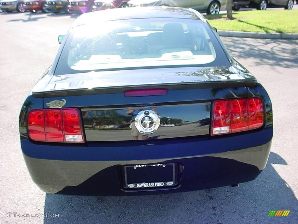 2008 Mustang V6 Deluxe Coupe - Black / Medium Parchment photo #4