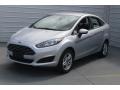 Ingot Silver - Fiesta SE Sedan Photo No. 3