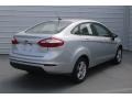 Ingot Silver - Fiesta SE Sedan Photo No. 8