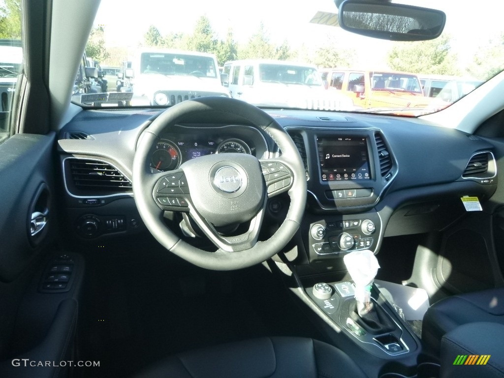 2019 Cherokee Trailhawk 4x4 - Bright White / Black photo #12