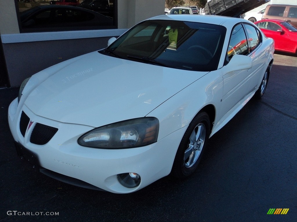 2007 Grand Prix Sedan - Ivory White / Ebony photo #2