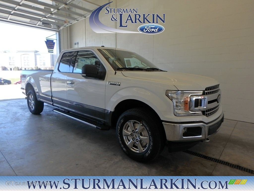 2018 F150 XLT SuperCrew 4x4 - Oxford White / Earth Gray photo #1