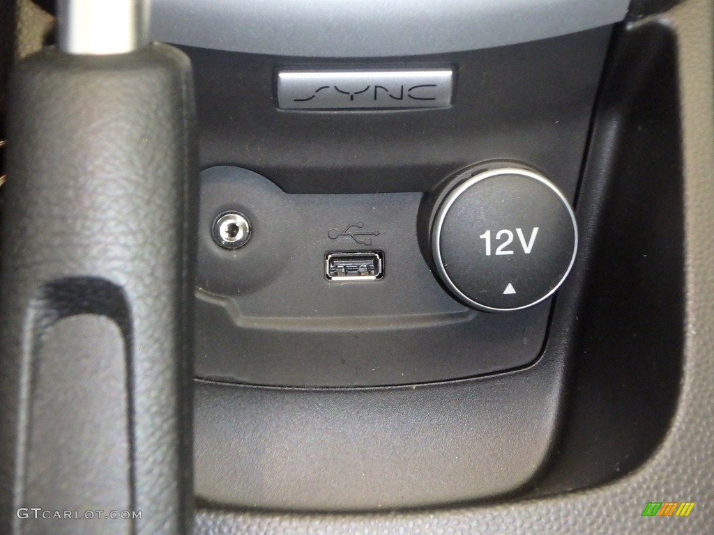 2018 Fiesta SE Sedan - Shadow Black / Charcoal Black photo #13