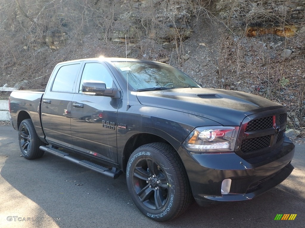 2018 1500 Sport Crew Cab 4x4 - Brilliant Black Crystal Pearl / Black photo #7