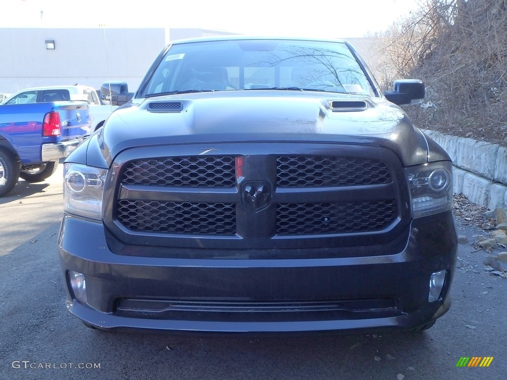 2018 1500 Sport Crew Cab 4x4 - Brilliant Black Crystal Pearl / Black photo #8