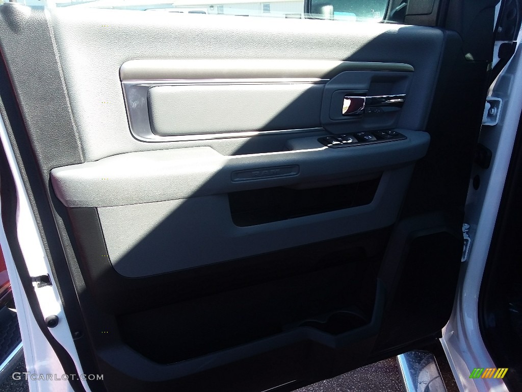 2018 1500 Big Horn Quad Cab 4x4 - Bright White / Black/Diesel Gray photo #5