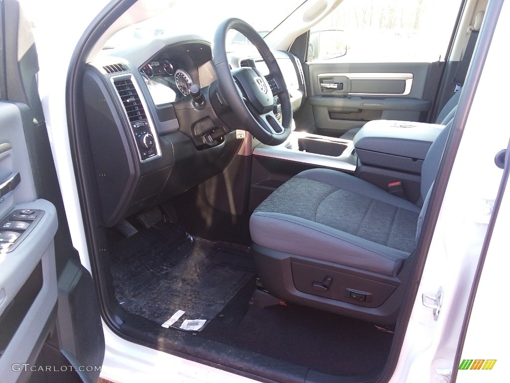 2018 1500 Big Horn Quad Cab 4x4 - Bright White / Black/Diesel Gray photo #6