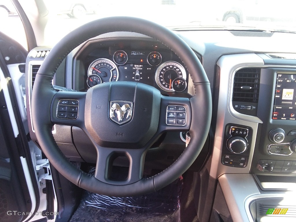 2018 1500 Big Horn Quad Cab 4x4 - Bright White / Black/Diesel Gray photo #8