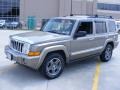 2006 Light Khaki Metallic Jeep Commander 4x4  photo #7