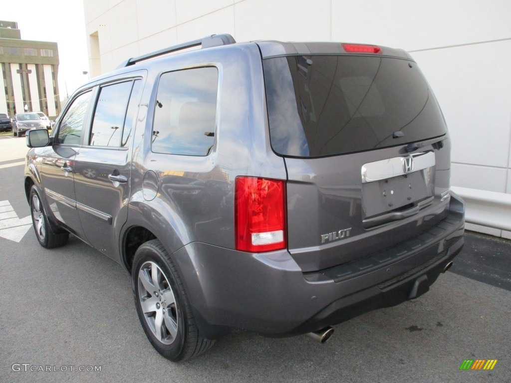 2015 Pilot Touring 4WD - Modern Steel Metallic / Black photo #3