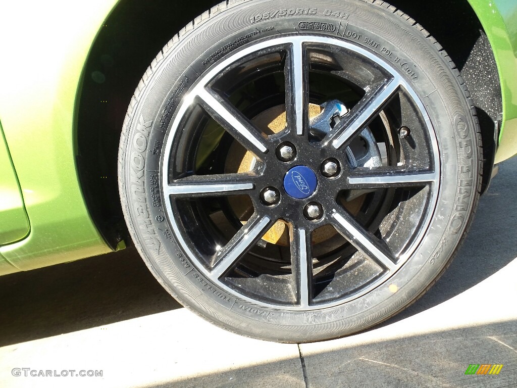 2018 Fiesta SE Hatchback - Outrageous Green / Charcoal Black photo #7