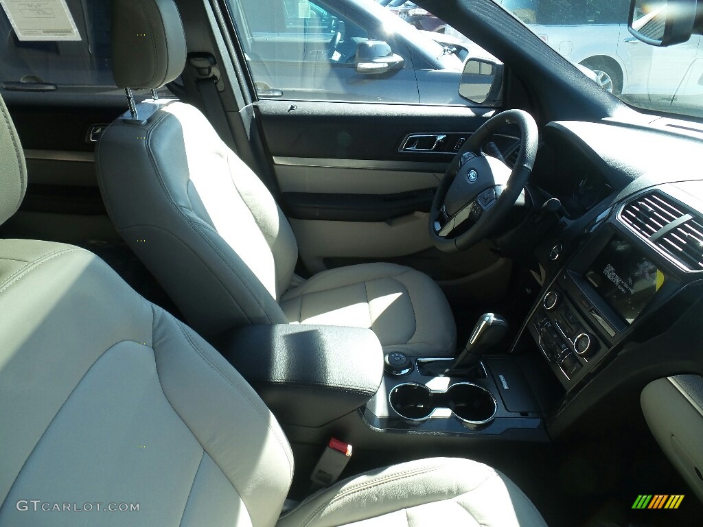 2018 Explorer XLT 4WD - White Platinum / Medium Stone photo #3