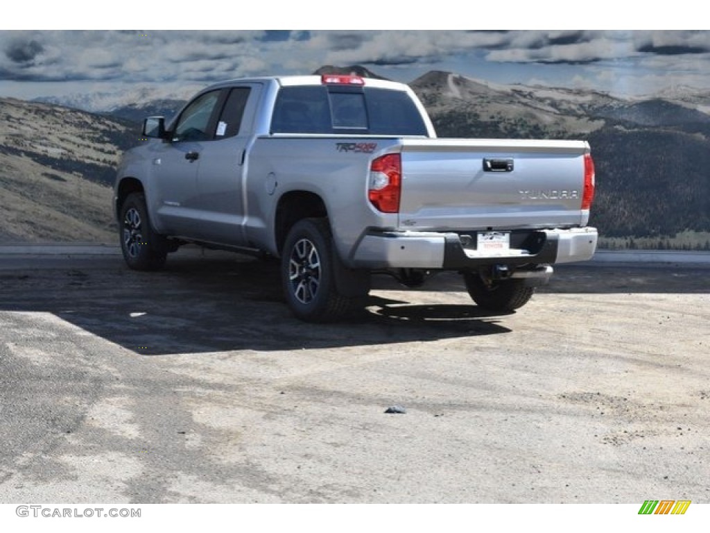 2018 Tundra SR5 Double Cab 4x4 - Silver Sky Metallic / Graphite photo #3