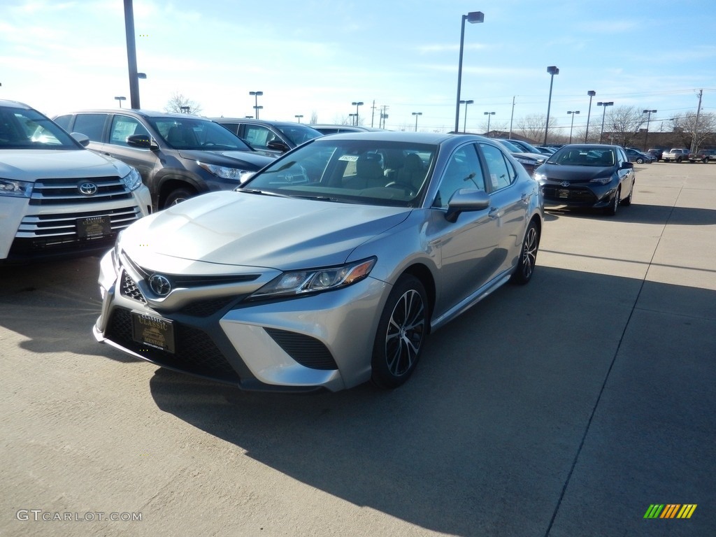 2018 Camry SE - Celestial Silver Metallic / Ash photo #1