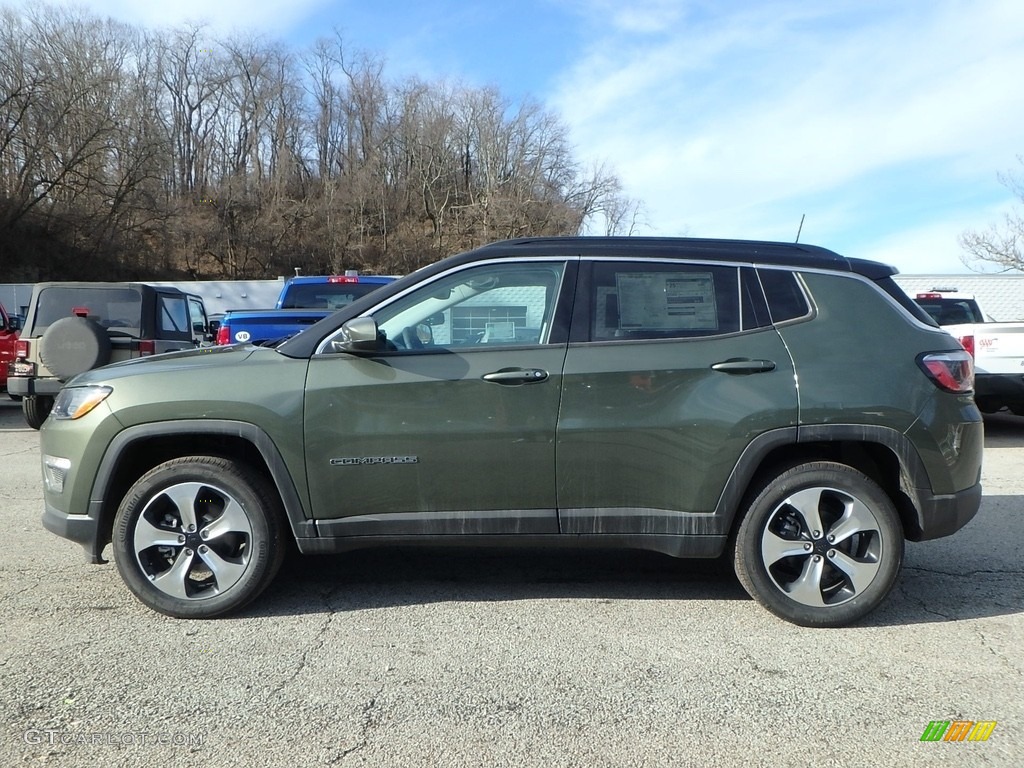 2018 Compass Latitude 4x4 - Olive Green Pearl / Black photo #2