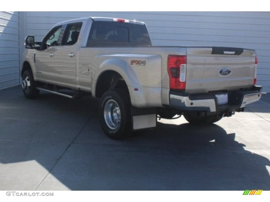 2018 F350 Super Duty Lariat Crew Cab 4x4 - White Gold / Black photo #6