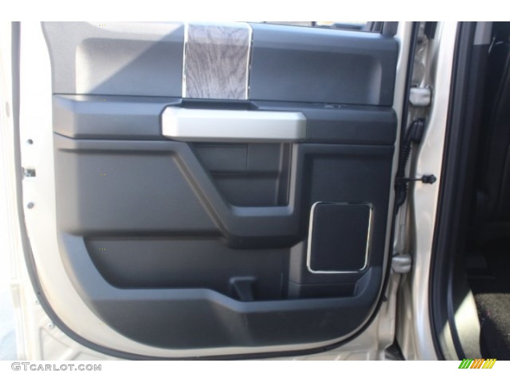 2018 F350 Super Duty Lariat Crew Cab 4x4 - White Gold / Black photo #21