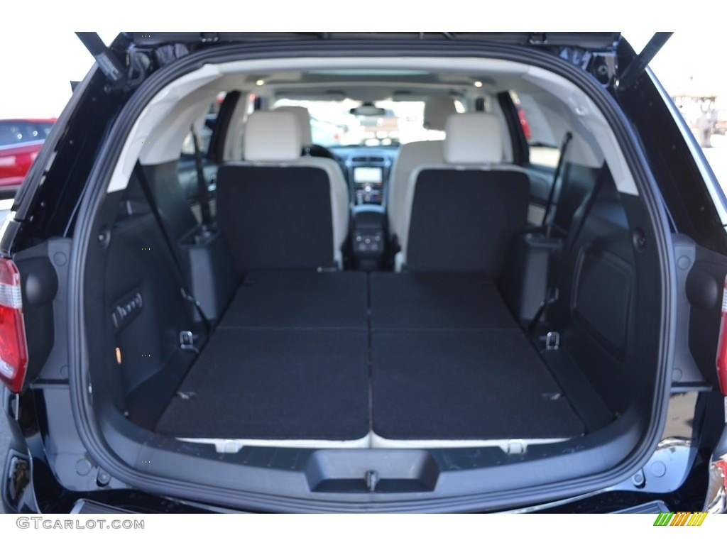 2018 Explorer Platinum 4WD - Shadow Black / Medium Soft Ceramic photo #10
