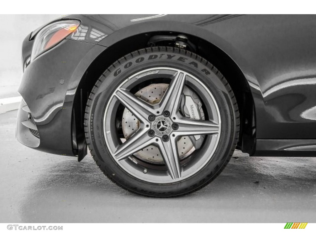 2018 E 300 Sedan - Black / Macchiato Beige/Black photo #9