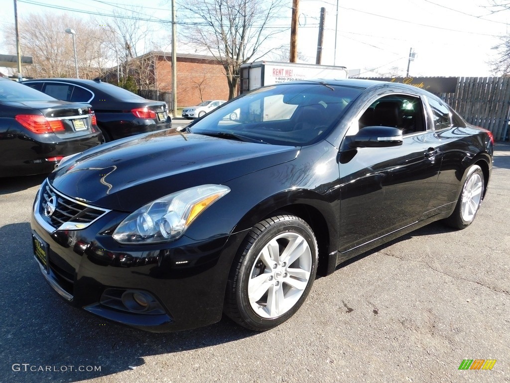 Crimson Black Nissan Altima