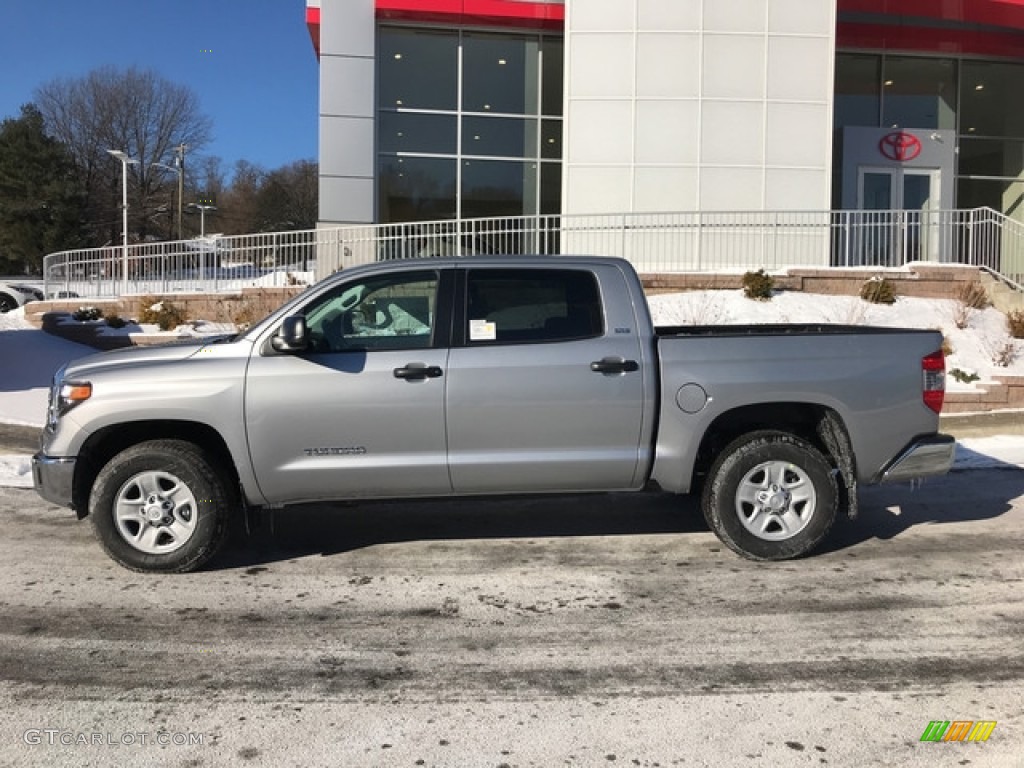 2018 Tundra SR5 CrewMax 4x4 - Silver Sky Metallic / Graphite photo #2