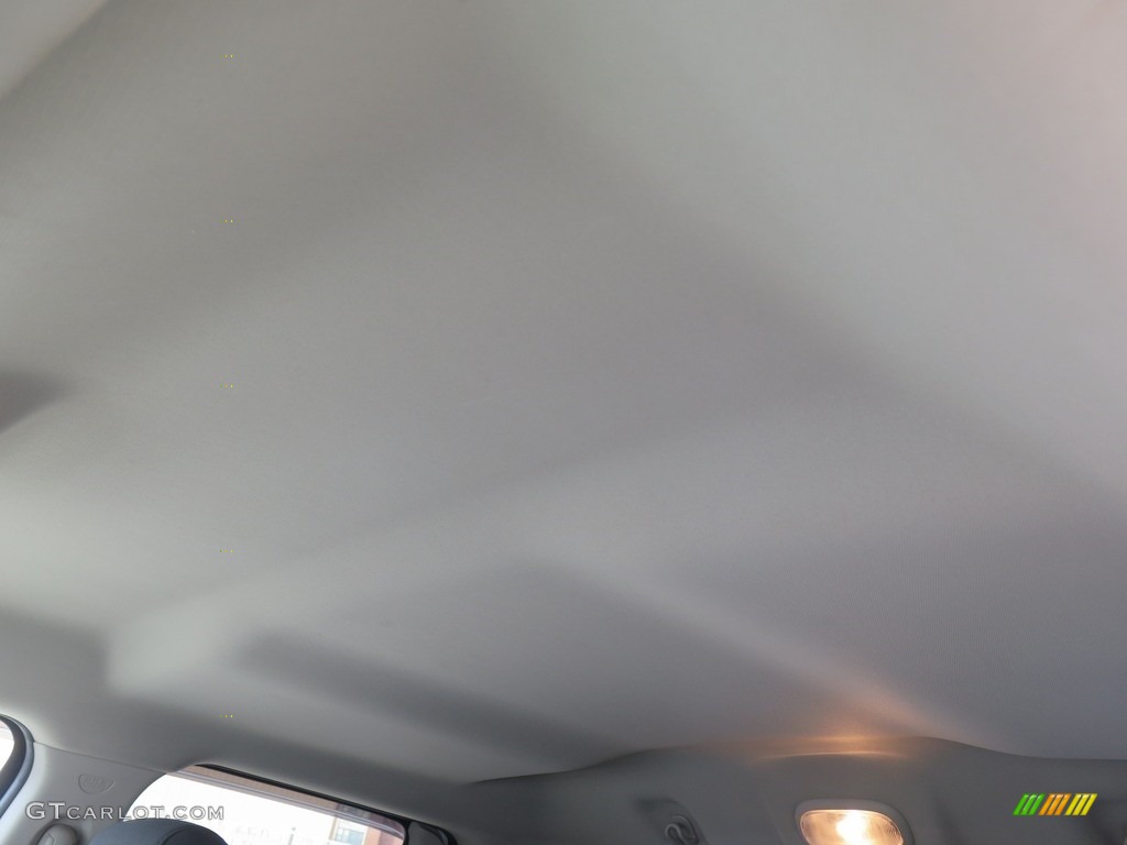2012 Ram 1500 SLT Quad Cab 4x4 - Bright White / Dark Slate Gray/Medium Graystone photo #29