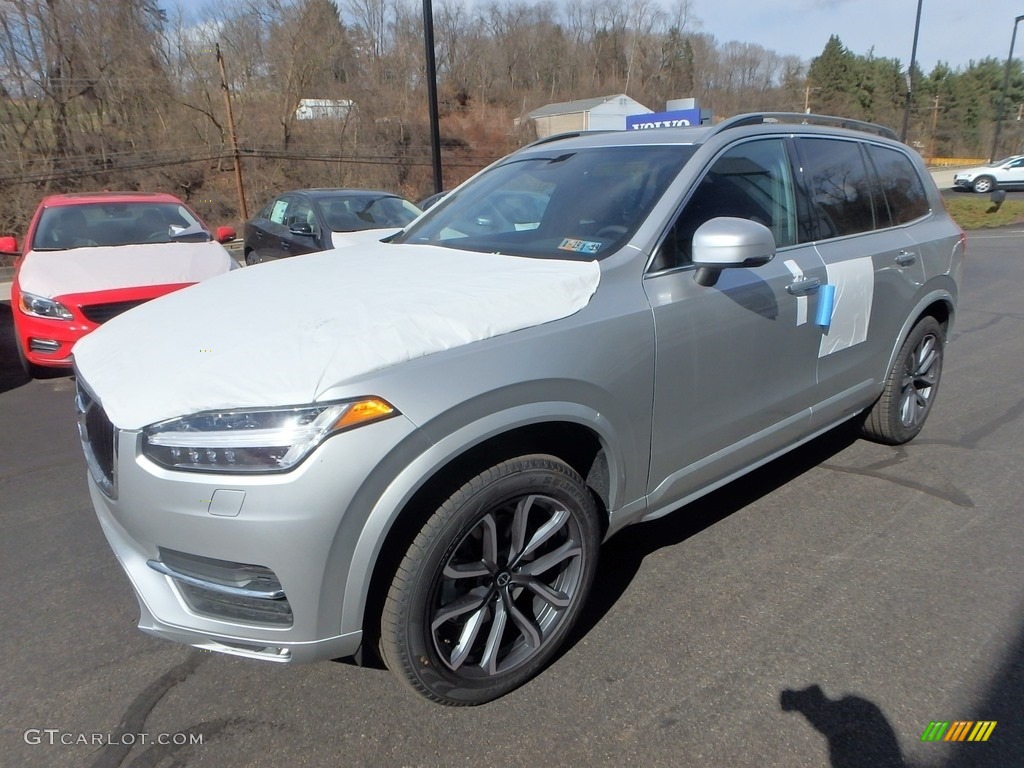 Bright Silver Metallic 2018 Volvo XC90 T5 AWD Momentum Exterior Photo #125735034