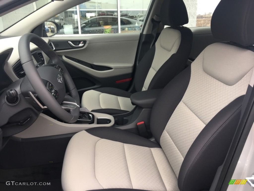 Beige Interior 2018 Hyundai Ioniq Hybrid SEL Photo #125741574