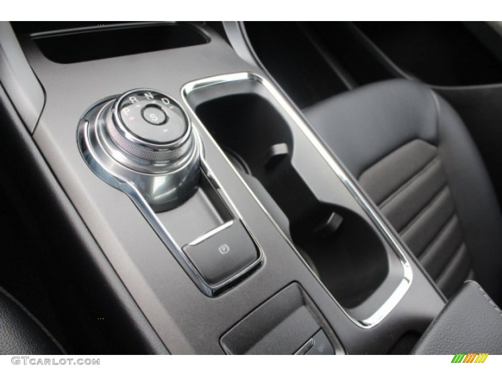 2018 Fusion SE - White Platinum / Ebony photo #20